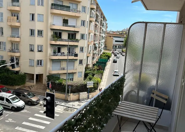 Daire Maginifique T2 Au Coeur D Avec Parking Antibes