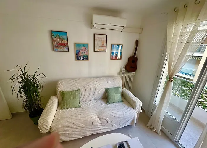 Maginifique T2 Au Coeur D Avec Parking Daire Antibes